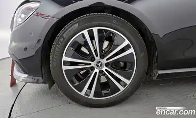 Mercedes-Benz E-Class 2021 2.0 Автомат в Москве № 466584, миниатюра 5