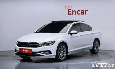 Volkswagen Passat, 2022