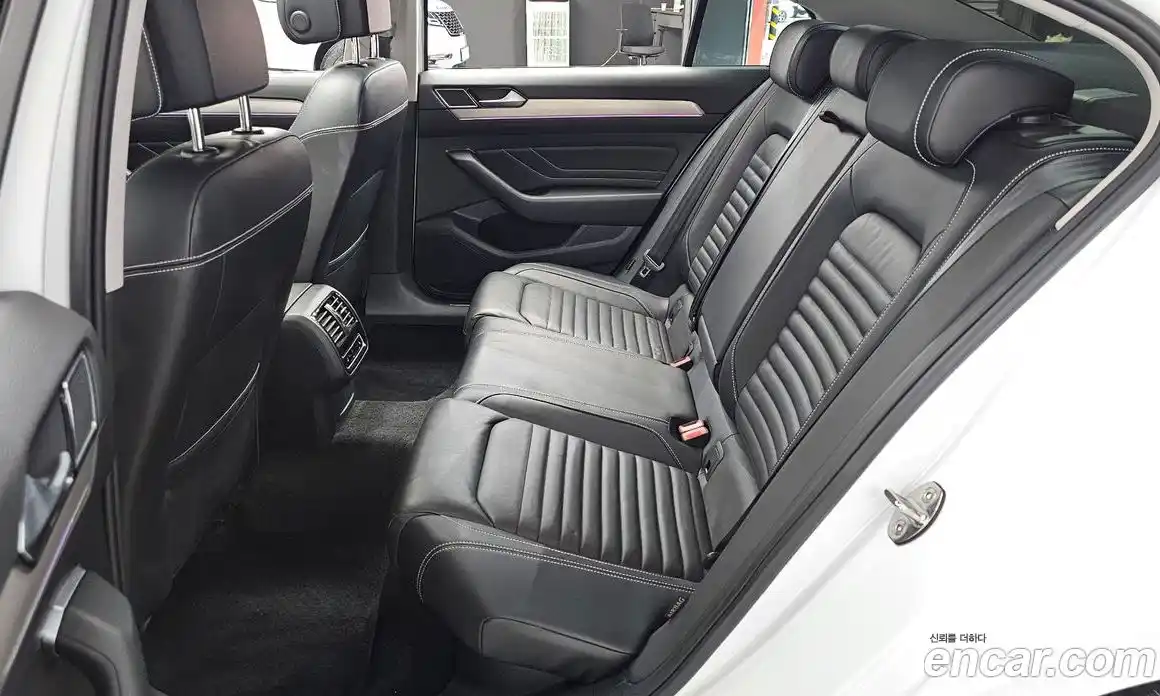 Volkswagen Passat 2022 2.0 Автомат в Москве № 472144, фото 12