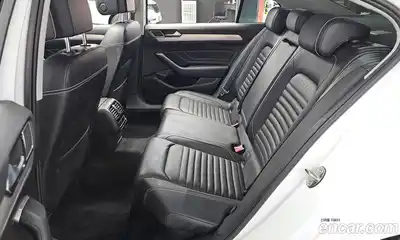 Volkswagen Passat 2022 2.0 Автомат в Москве № 472144, миниатюра 12