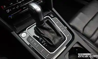 Volkswagen Passat 2022 2.0 Автомат в Москве № 472144, миниатюра 9