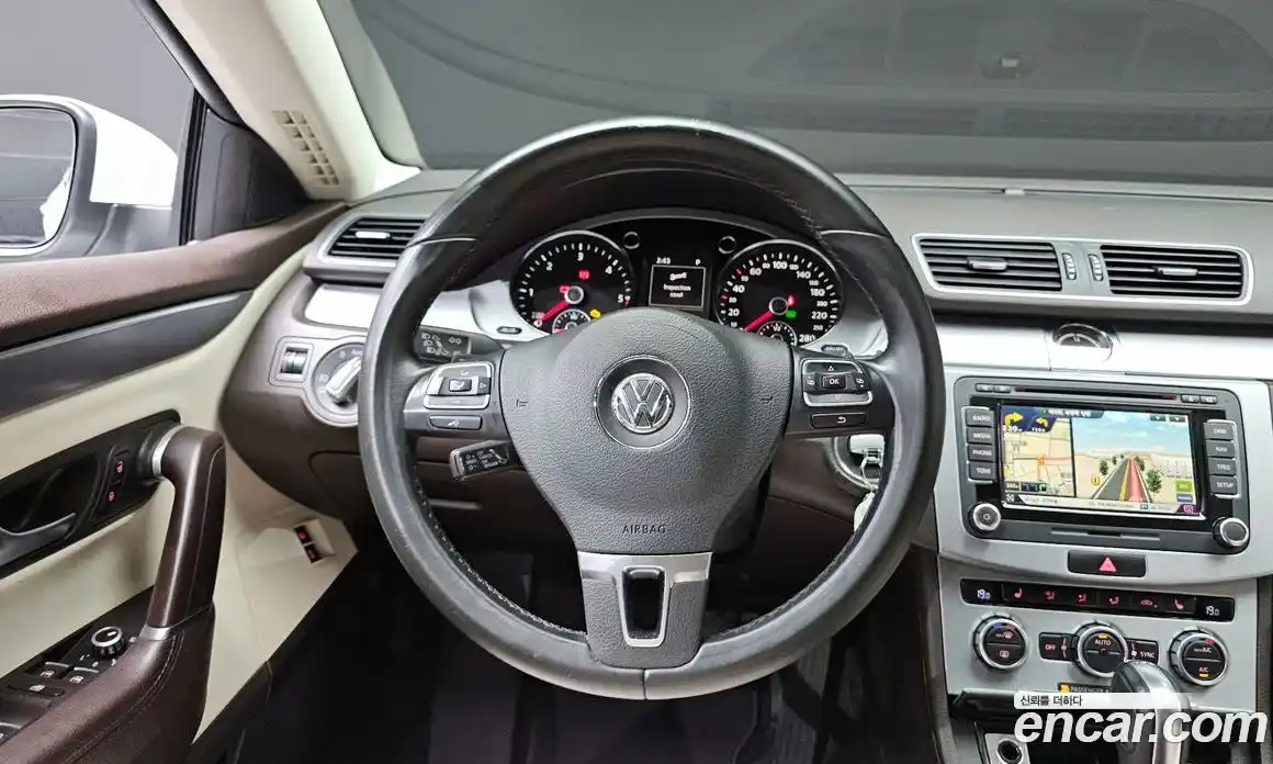Volkswagen CC 2015 2.0 Автомат в Москве № 472338, фото 13