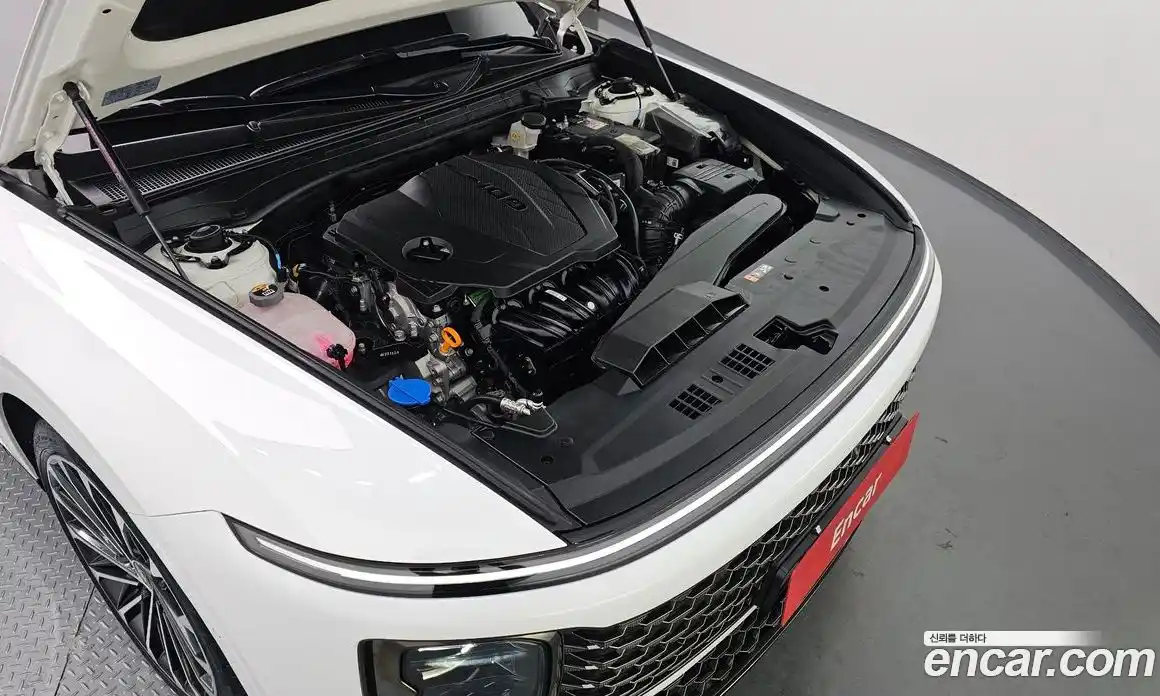 Hyundai Grandeur 2023 2.5 Автомат в Москве № 49066, фото 6