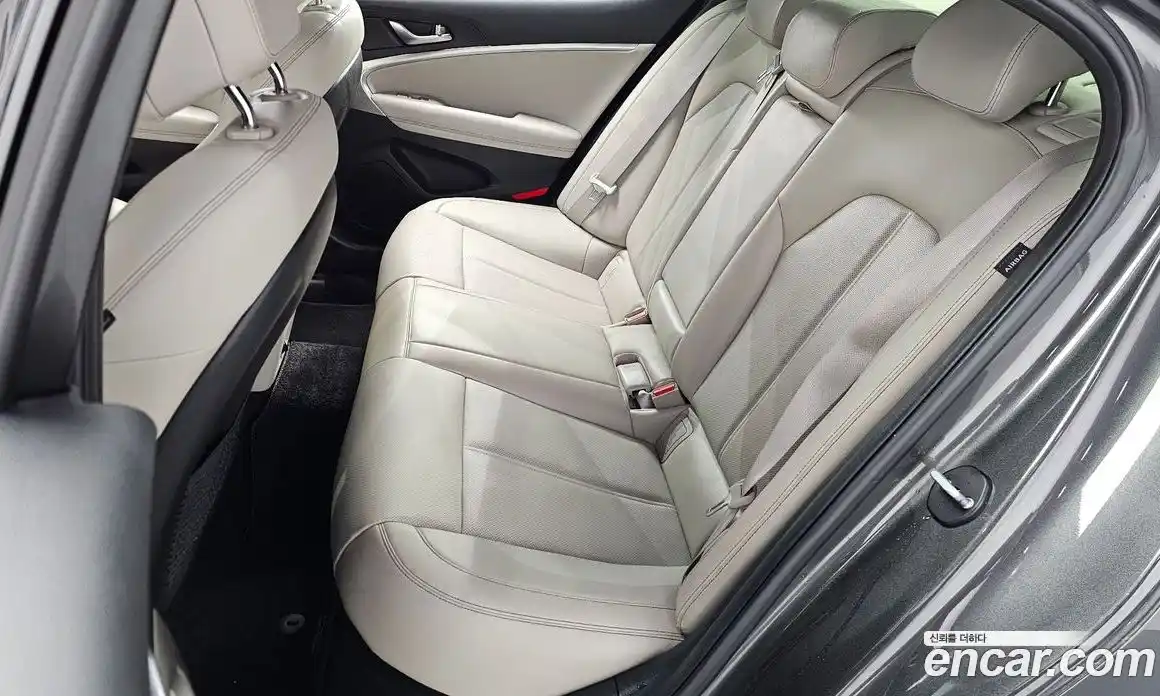 Genesis G70 2023 2.0 Автомат в Москве № 57040, фото 12