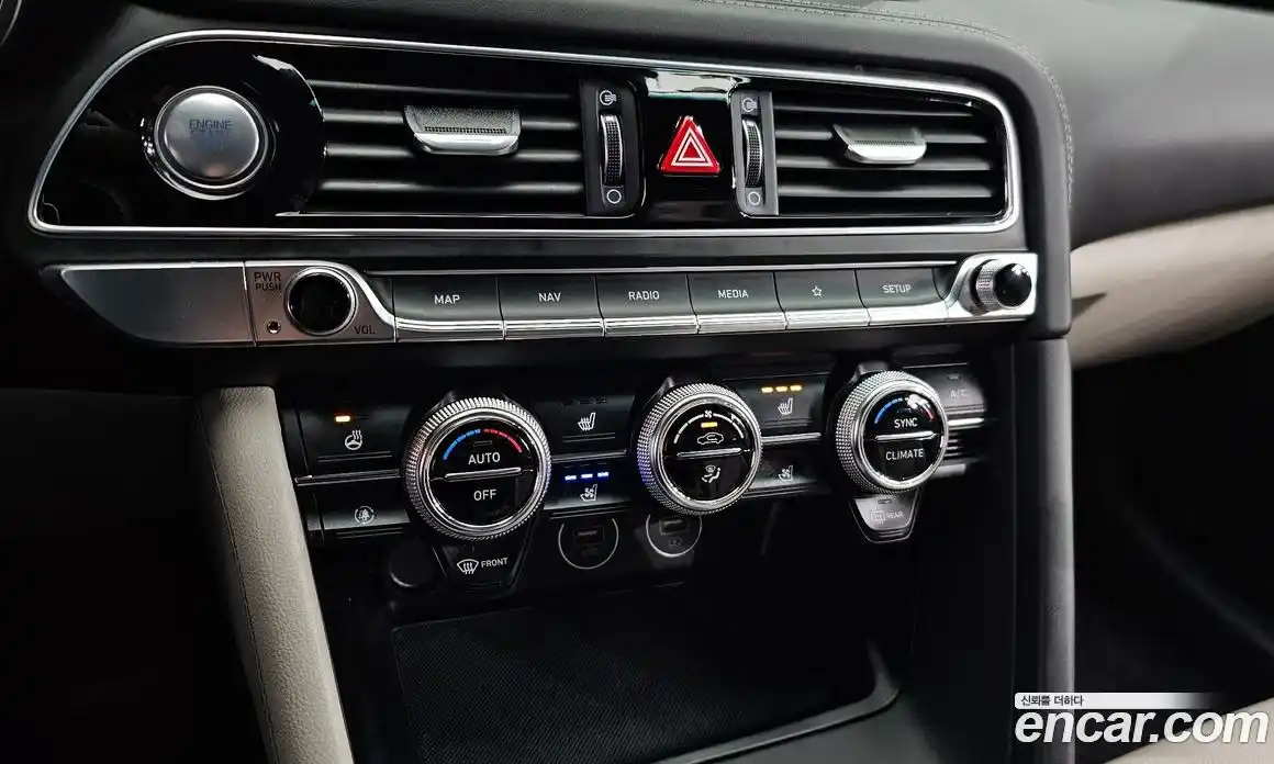 Genesis G70 2023 2.0 Автомат в Москве № 57040, фото 17