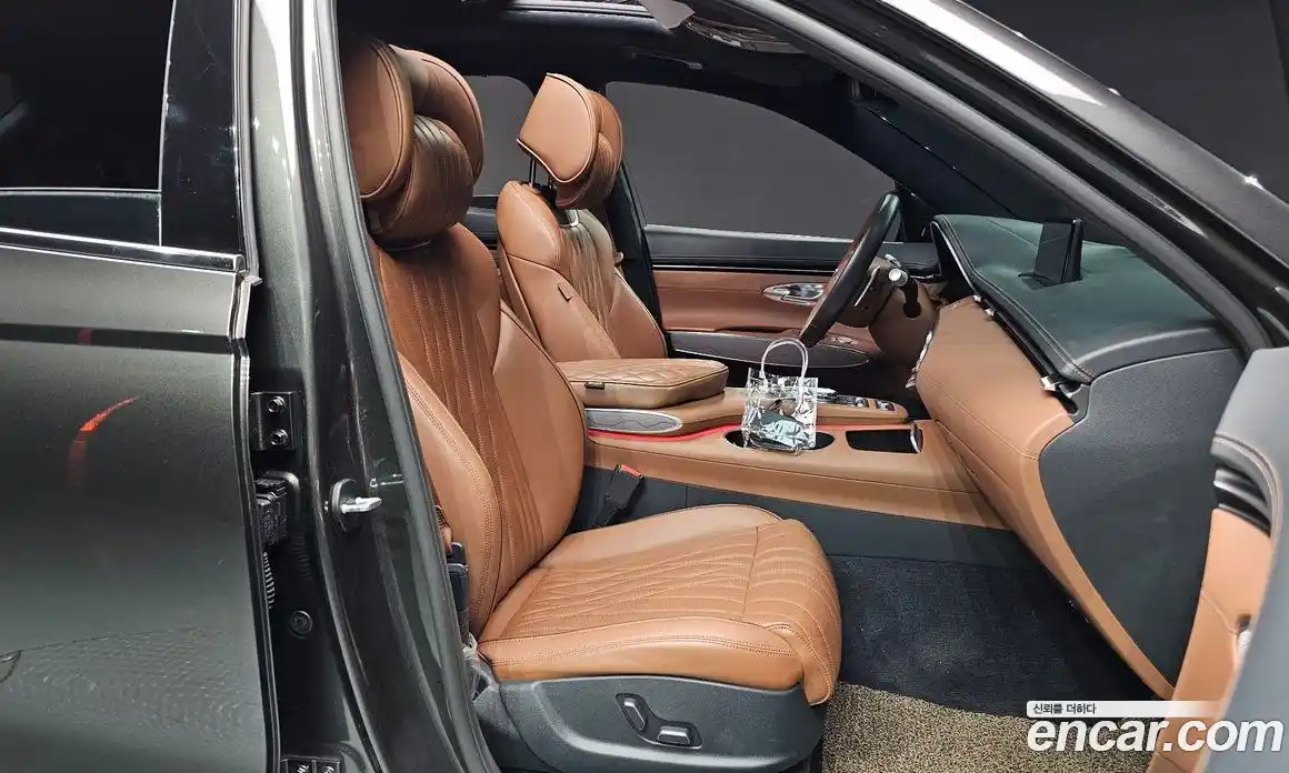 Genesis GV70 2023 2.5 Автомат в Москве № 58097, фото 10