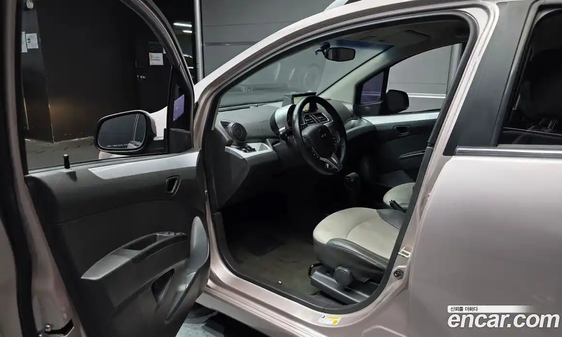 Chevrolet Spark 2012 1.0 Автомат в Москве № 88475, фото 20