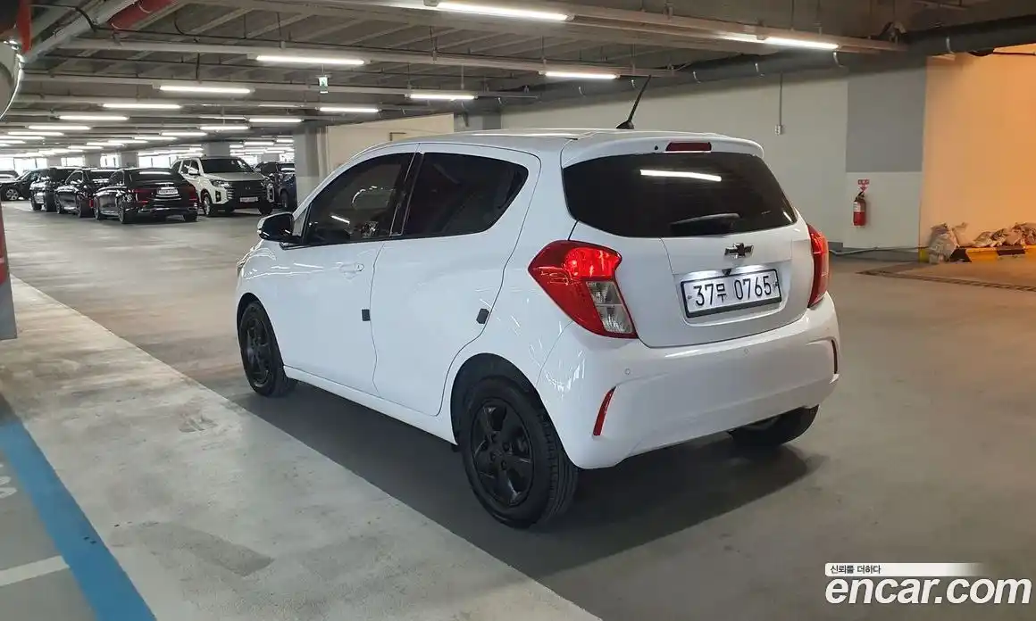 Chevrolet Spark 2016 1.0 Механическая в Москве № 103985, фото 4