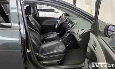 Chevrolet Aveo 2017 1.4 Автомат в Москве № 105565, миниатюра 10