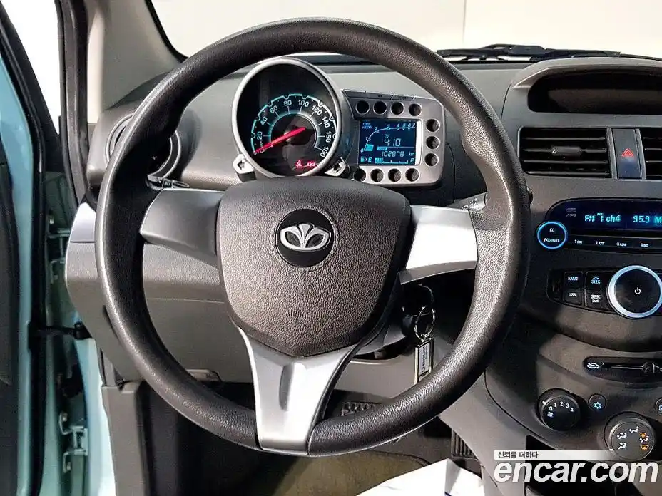 Chevrolet Matiz 2011 1.0 Автомат в Москве № 105857, фото 13