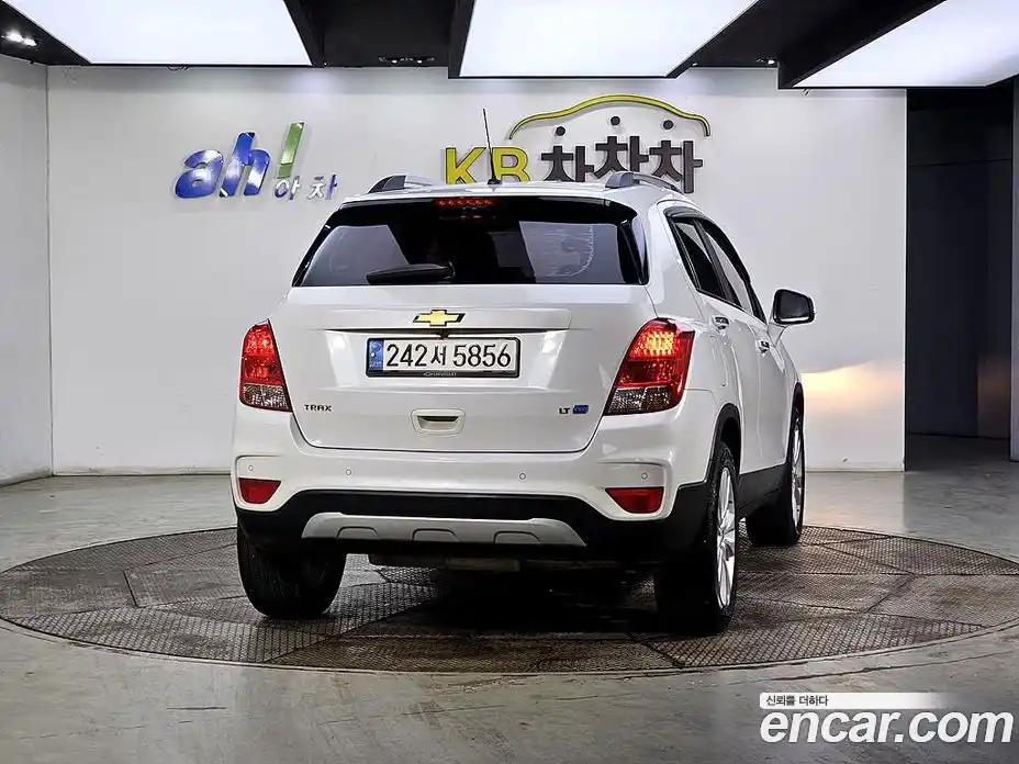 Chevrolet Trax 2018 1.6 Автомат в Москве № 105906, фото 3