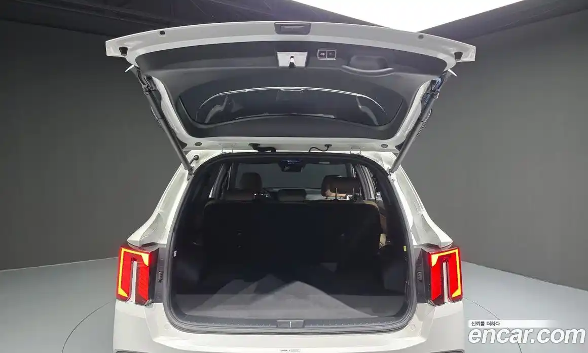 Kia Sorento 2024 1.6 Автомат в Москве № 10663, фото 5