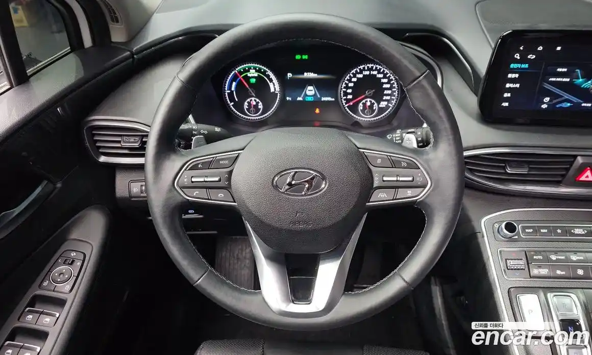 Hyundai Santa Fe 2023 1.6 Автомат в Москве № 109221, фото 13