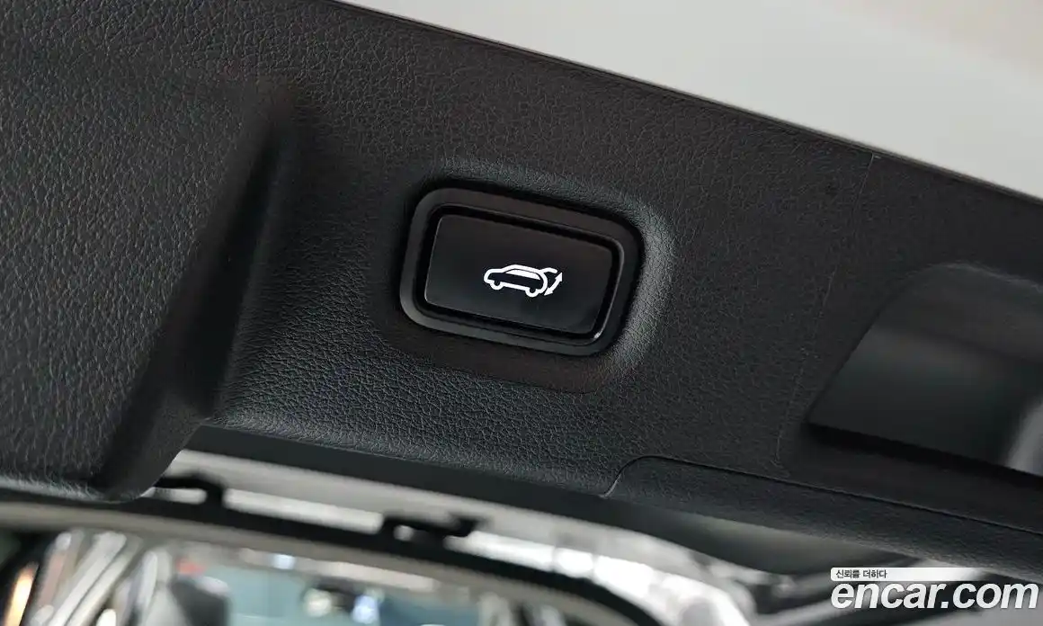 Hyundai Santa Fe 2023 1.6 Автомат в Москве № 109221, фото 19