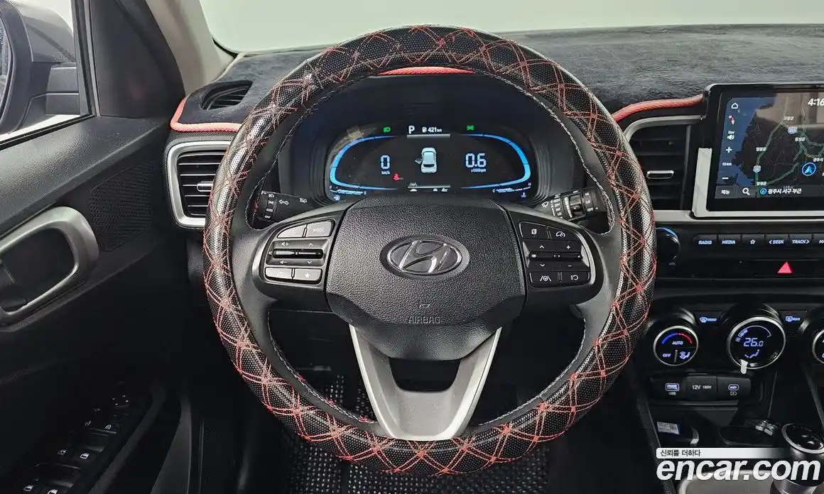 Hyundai Venue 2023 1.6 Автомат в Москве № 111014, фото 13