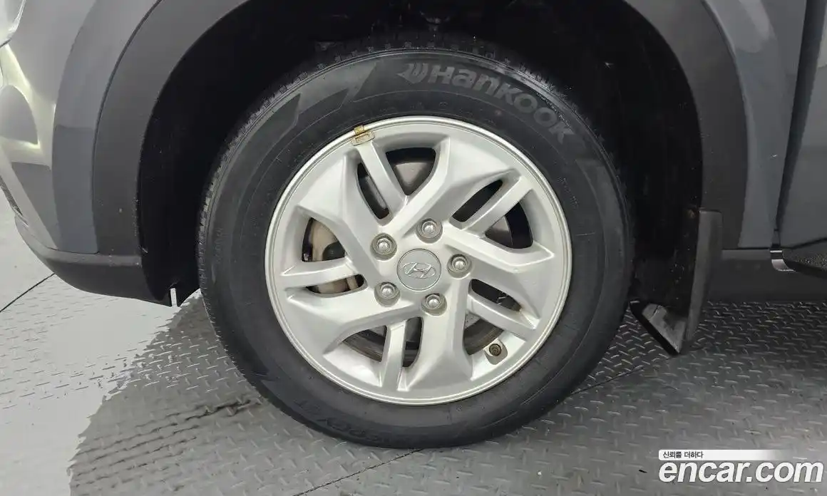 Hyundai Venue 2023 1.6 Автомат в Москве № 111014, фото 5