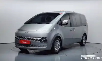 Hyundai Staria, 2022