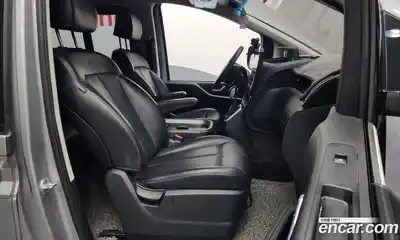 Hyundai Staria 2022 3.5 Автомат в Москве № 112289, миниатюра 11