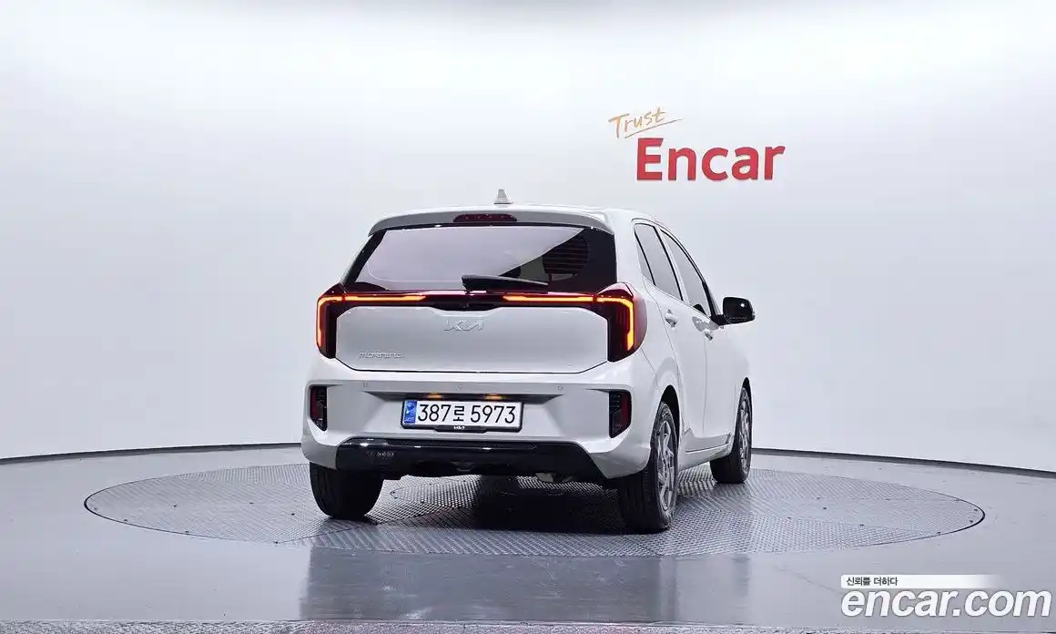 Kia Morning 2024 1.0 Автомат в Москве № 115057, фото 13