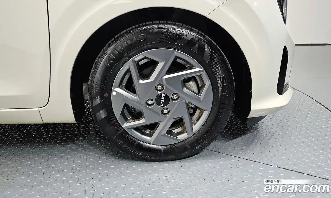 Kia Morning 2024 1.0 Автомат в Москве № 115057, фото 6