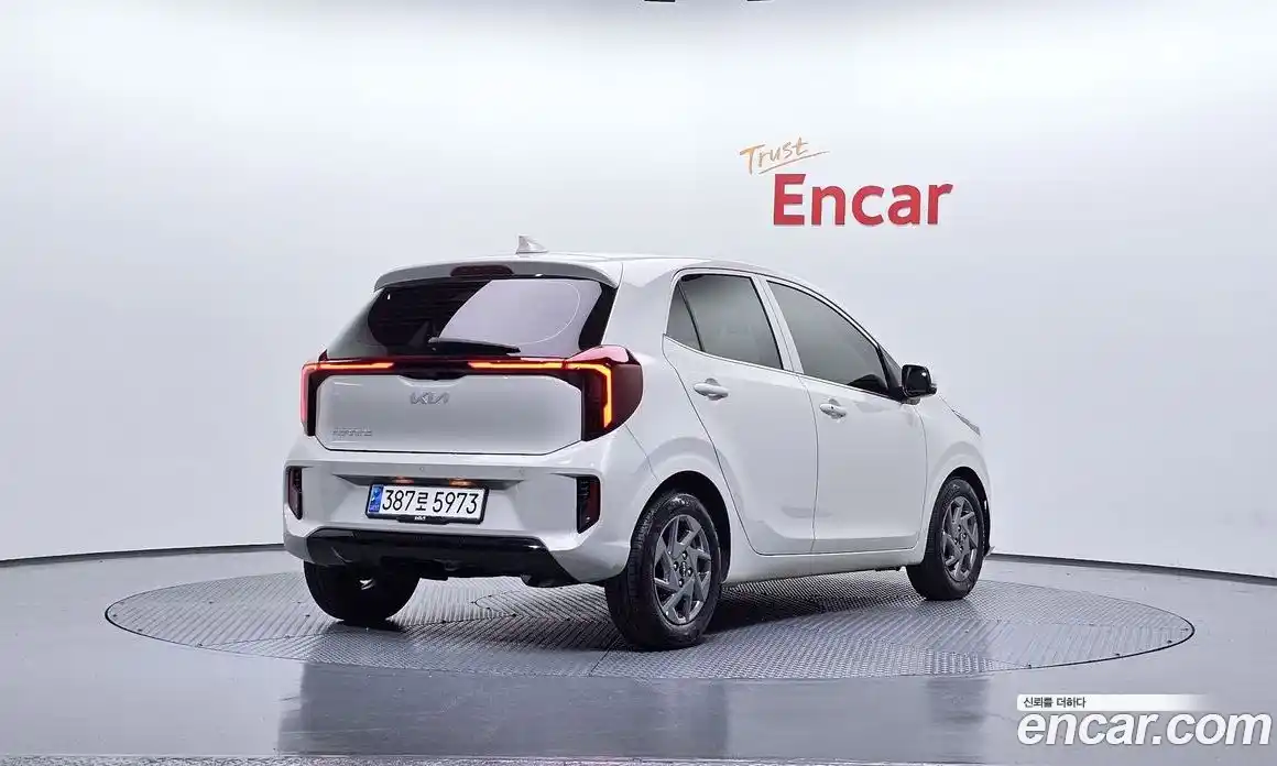 Kia Morning 2024 1.0 Автомат в Москве № 115057, фото 8