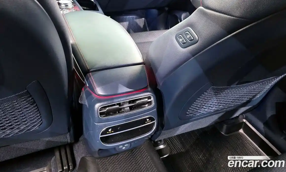 Genesis GV70 2023 2.5 Автомат в Москве № 116188, фото 20