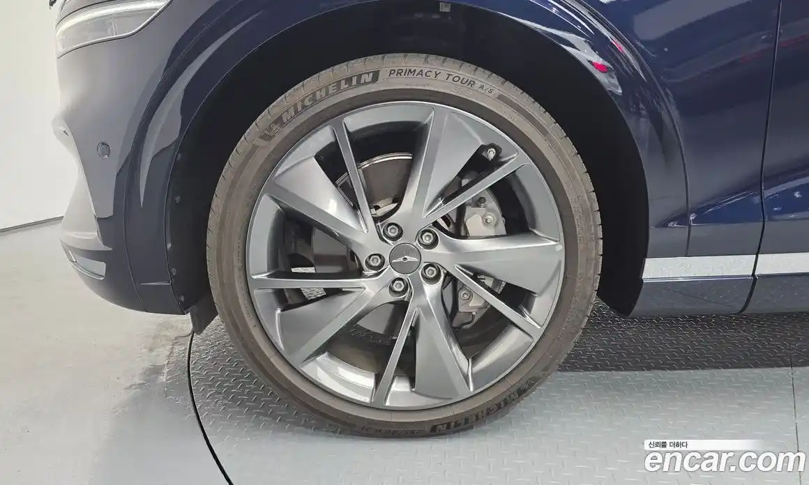 Genesis GV70 2023 2.5 Автомат в Москве № 117008, фото 19