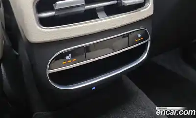 Genesis GV70 2023 2.5 Автомат в Москве № 117008, миниатюра 2