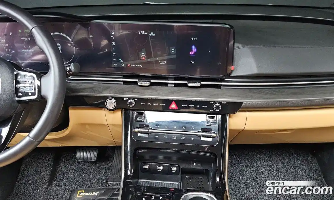 Kia Canival 2023 3.5 Автомат в Москве № 120789, фото 17