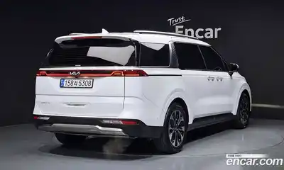 Kia Canival 2023 3.5 Автомат в Москве № 120789, миниатюра 2