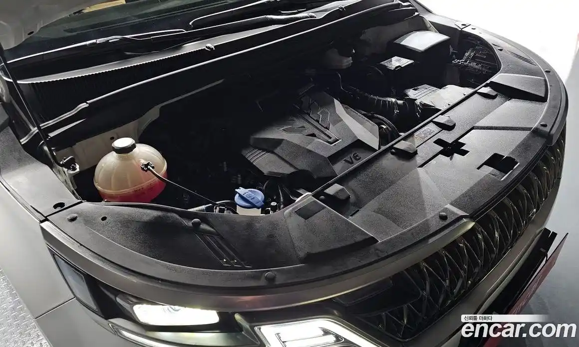 Kia Canival 2023 3.5 Автомат в Москве № 120789, фото 6