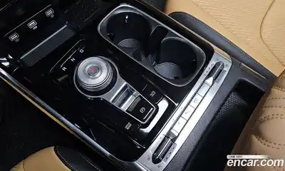 Kia Canival 2023 3.5 Автомат в Москве № 120789, миниатюра 9