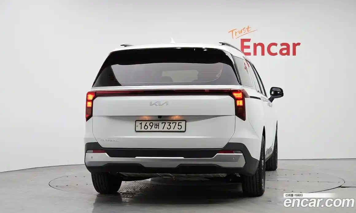 Kia Canival 2024 2.2 Автомат в Москве № 12091, фото 17