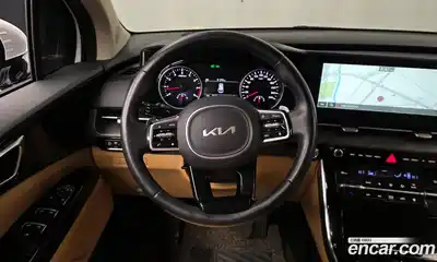 Kia Canival 2023 3.5 Автомат в Москве № 121221, миниатюра 10