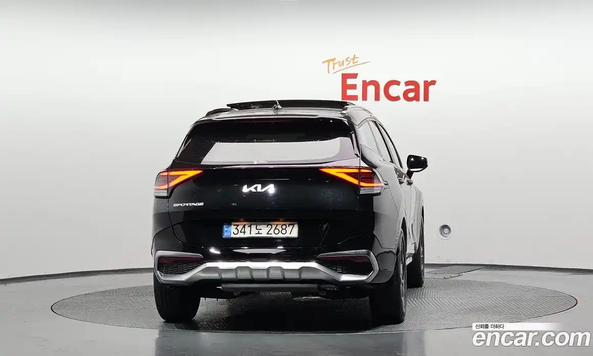 Kia Sportage 2023 1.6 Автомат в Москве № 121918, фото 4