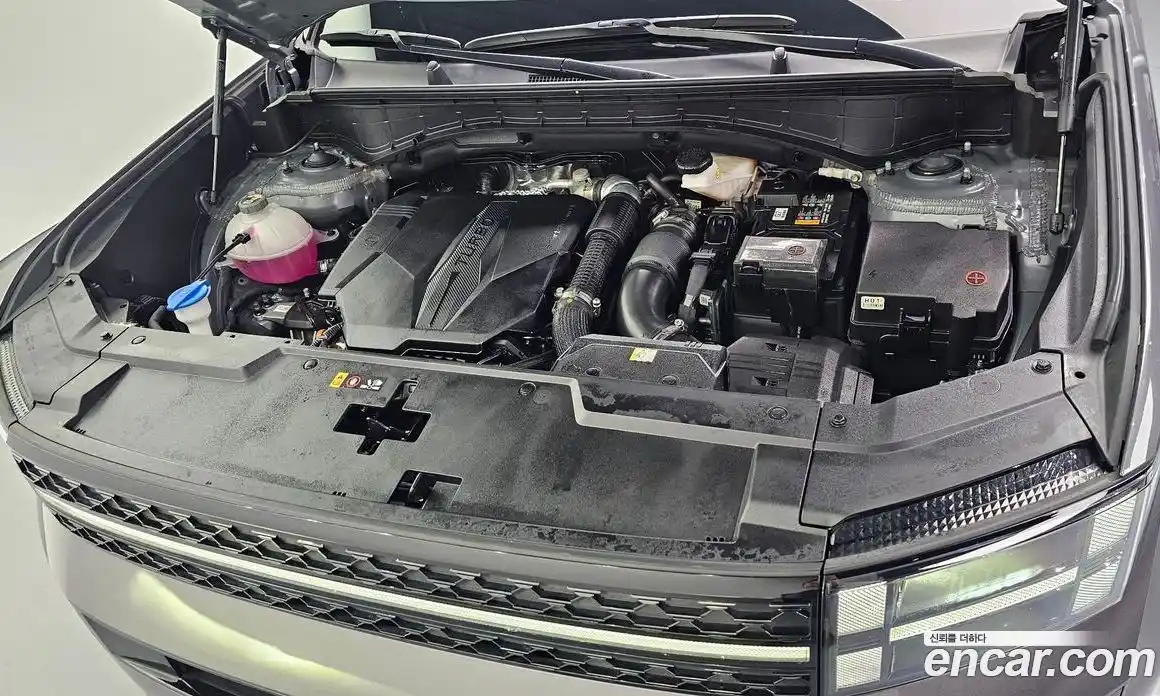 Hyundai Santa Fe 2024 2.5 Автомат в Москве № 123468, фото 9