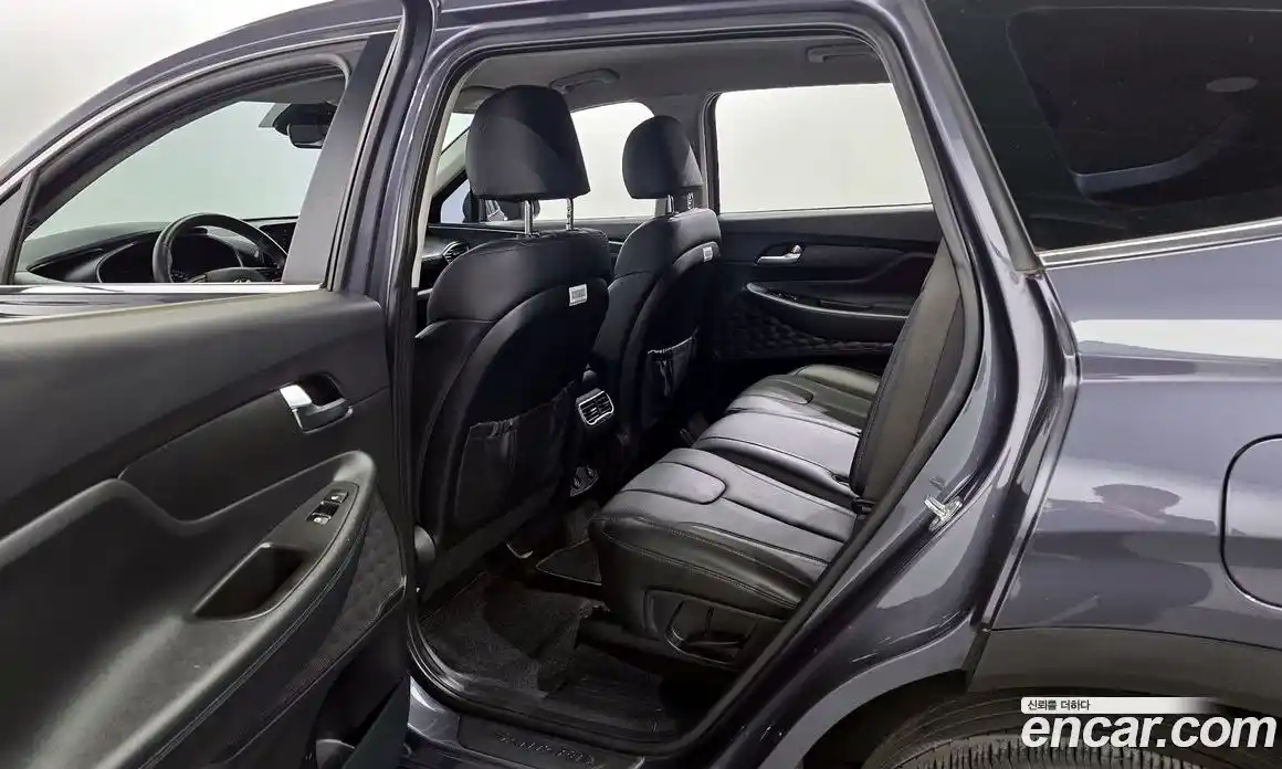 Hyundai Santa Fe 2021 2.5 Автомат в Москве № 124109, фото 6