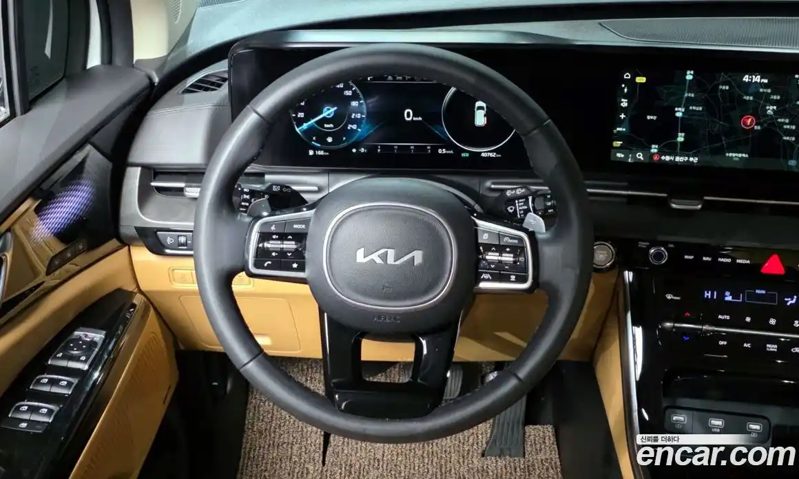 Kia Canival 2023 3.5 Автомат в Москве № 124432, фото 13