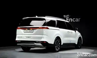 Kia Canival 2023 3.5 Автомат в Москве № 124432, миниатюра 2