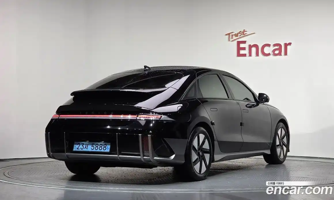 Hyundai Ioniq 6 2023 0.1 Автомат в Москве № 126789, фото 9