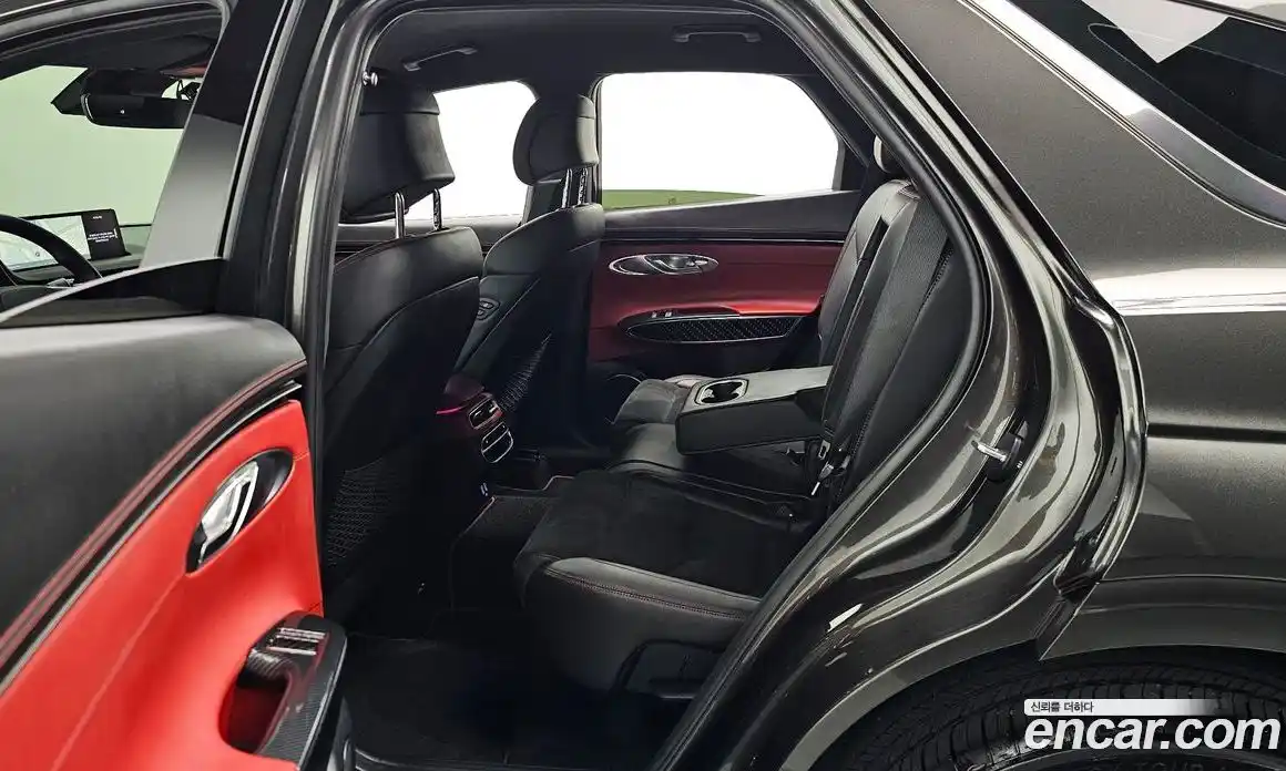 Genesis GV70 2023 2.5 Автомат в Москве № 128872, фото 11