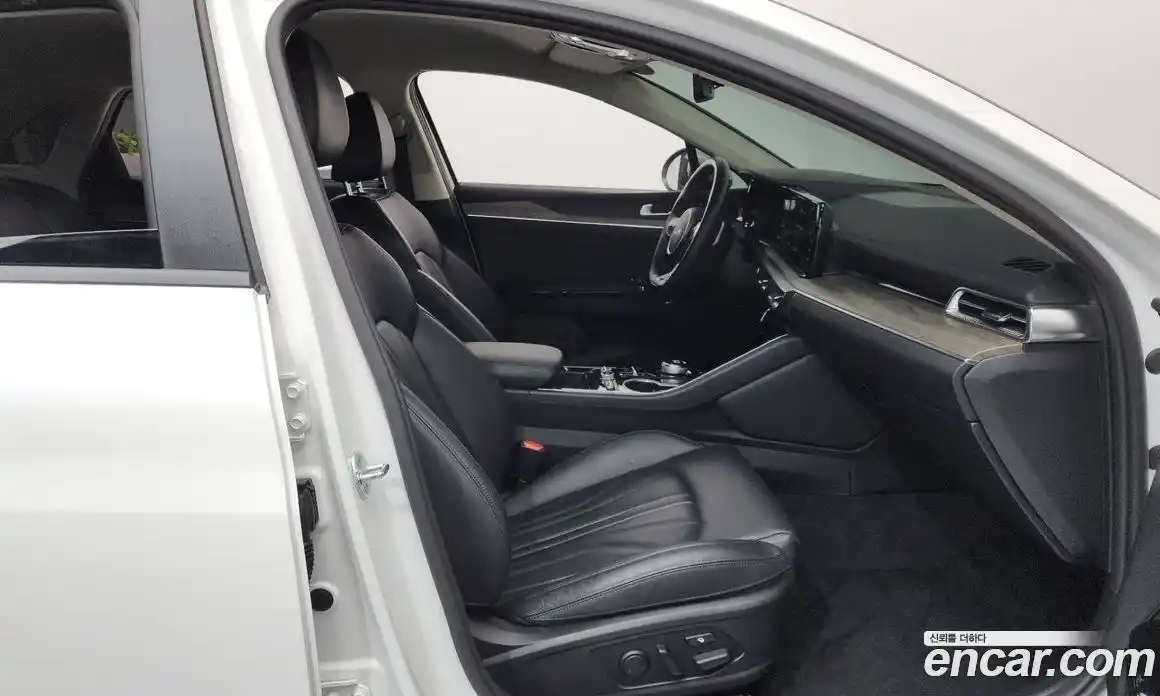 Kia K5 2022 1.6 Автомат в Москве № 131155, фото 9