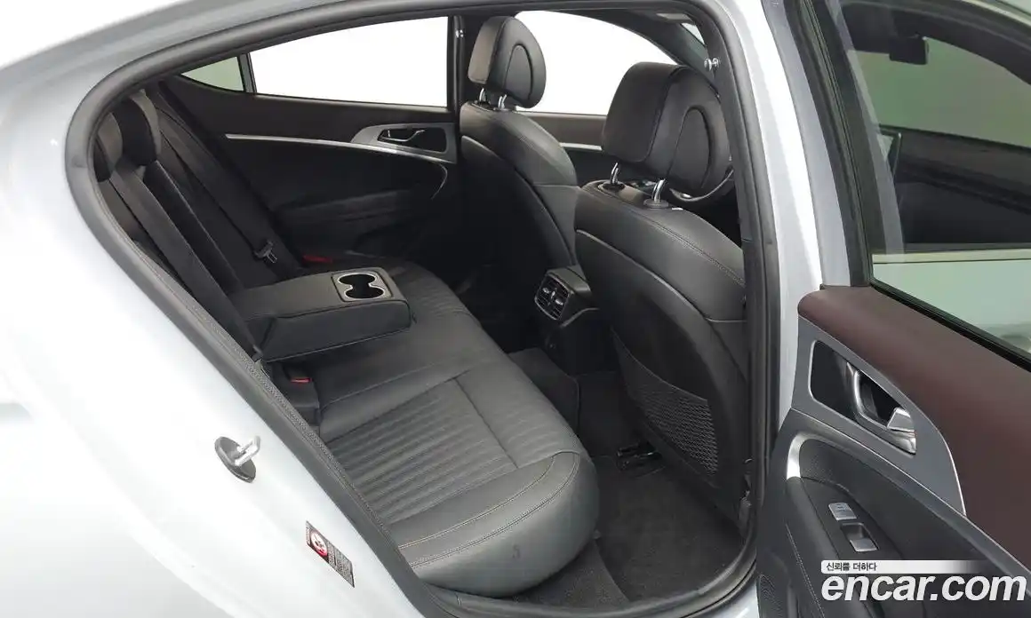 Genesis G70 2018 2.0 Автомат в Москве № 13245, фото 5