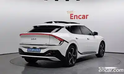 Kia EV6 2023 0.1 Автомат в Москве № 133163, миниатюра 2