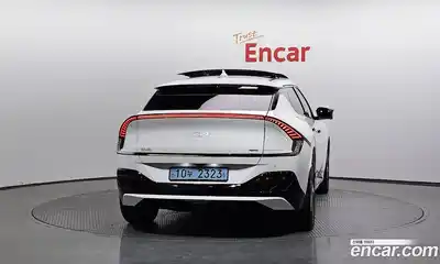 Kia EV6 2023 0.1 Автомат в Москве № 133163, миниатюра 4