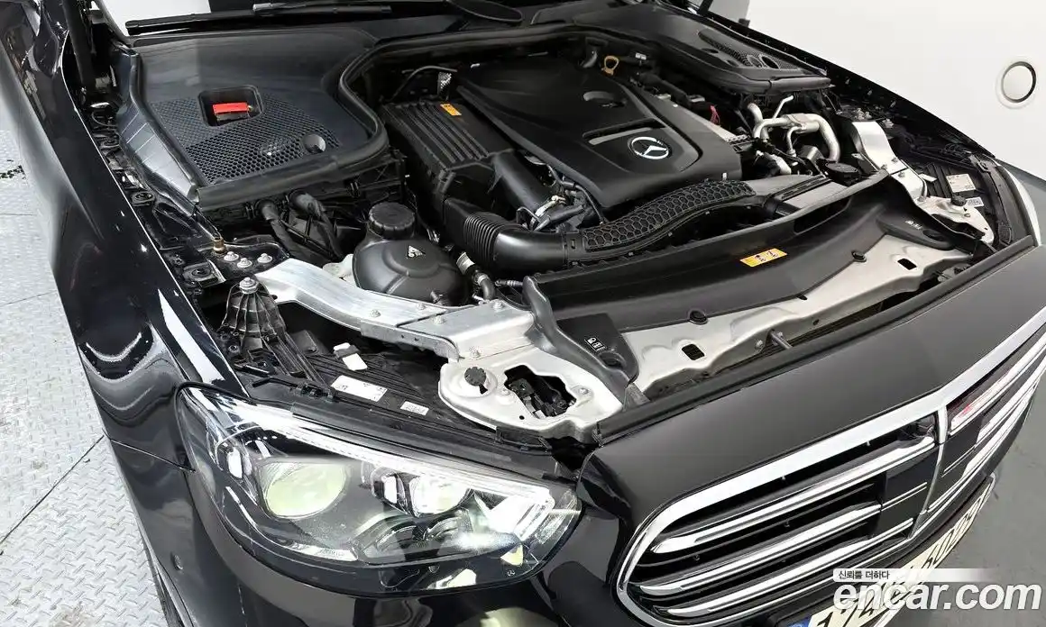 Mercedes-Benz E-Class 2022 2.0 Автомат в Москве № 134758, фото 6