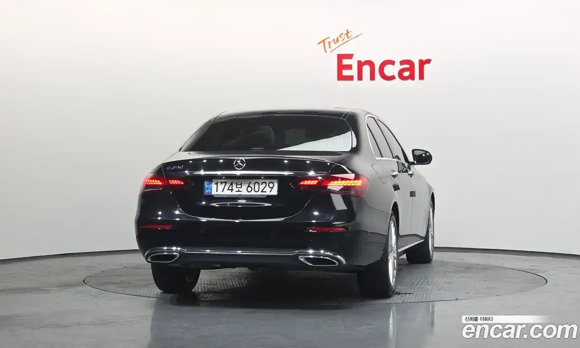 Mercedes-Benz E-Class 2022 2.0 Автомат в Москве № 134758, фото 10