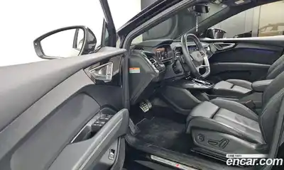 Audi Q4 e-tron 2023 0.2 Автомат в Москве № 135214, миниатюра 10