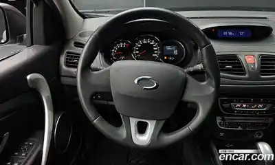 Renault SM3 2011 1.6 Автомат в Москве № 135350, миниатюра 12