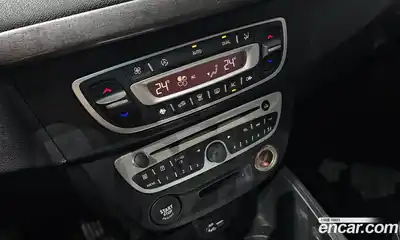 Renault SM3 2011 1.6 Автомат в Москве № 135350, миниатюра 6